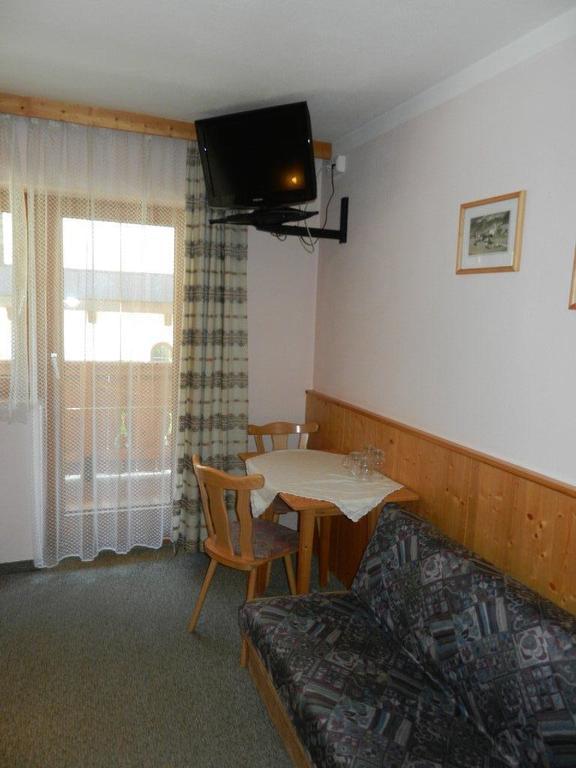 Pension Holzknechthof Am See Neustift im Stubaital Habitación foto